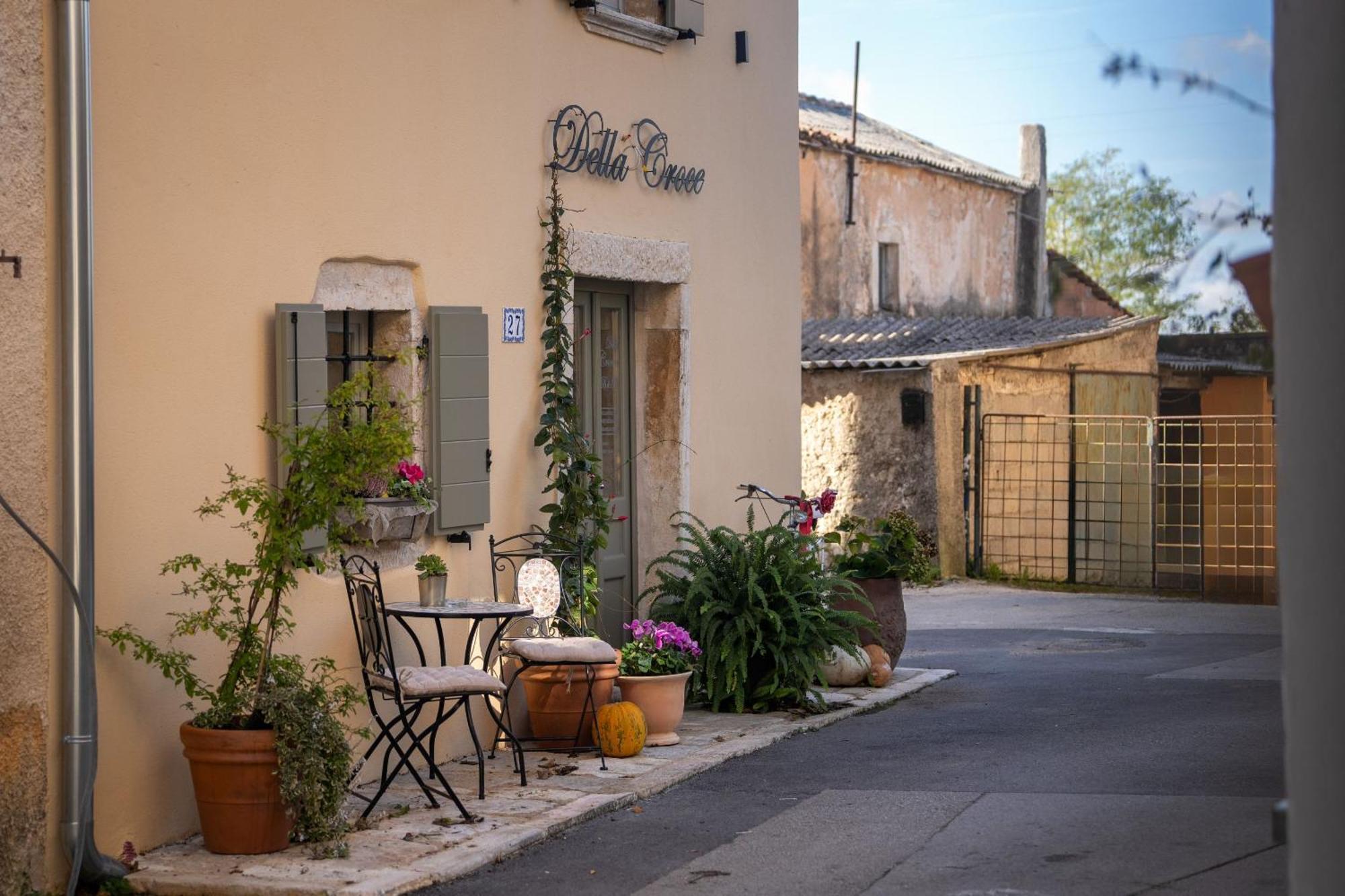 Della Croce Bed&Breakfast Svetvinčenat Esterno foto