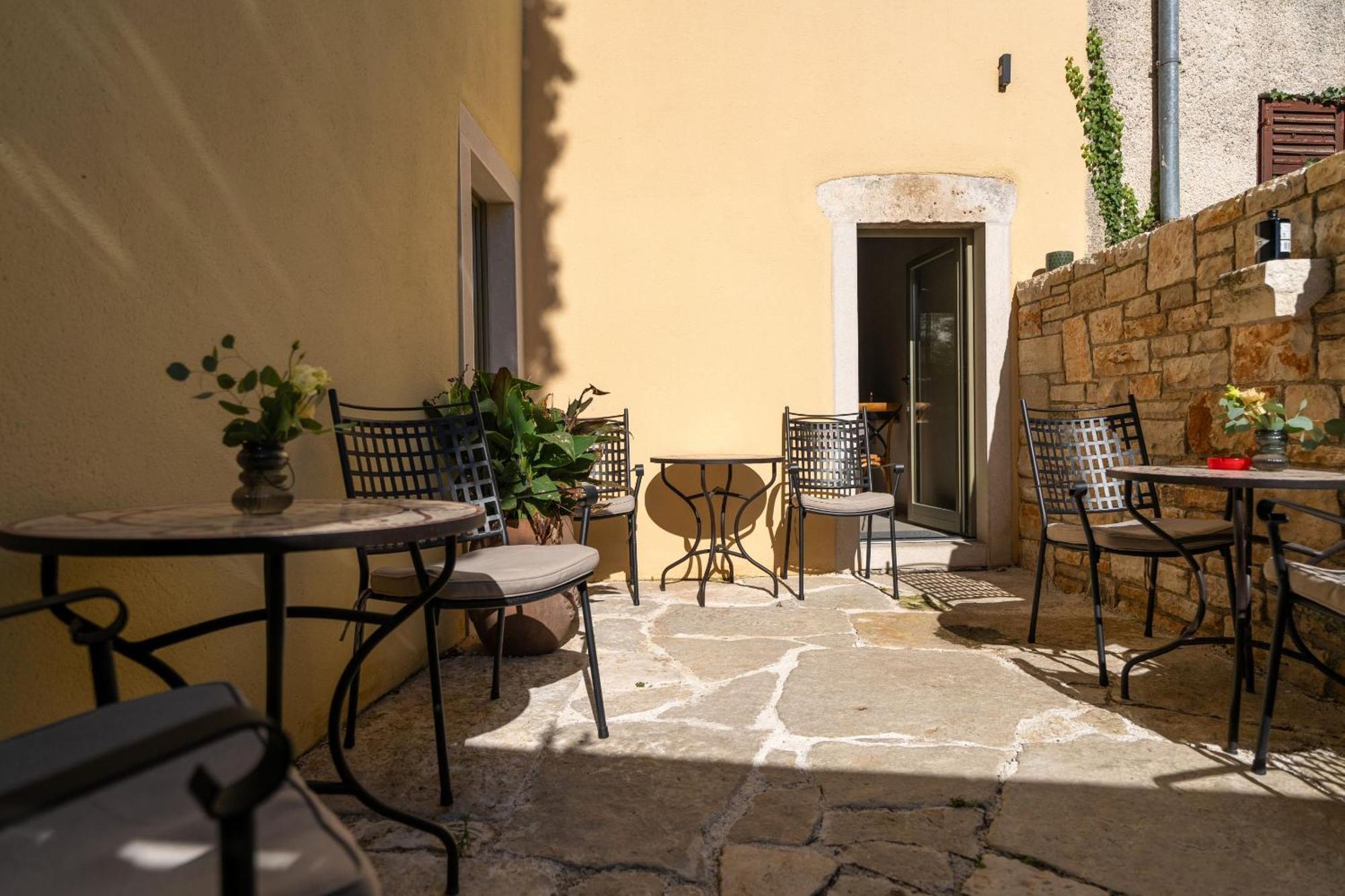 Della Croce Bed&Breakfast Svetvinčenat Esterno foto