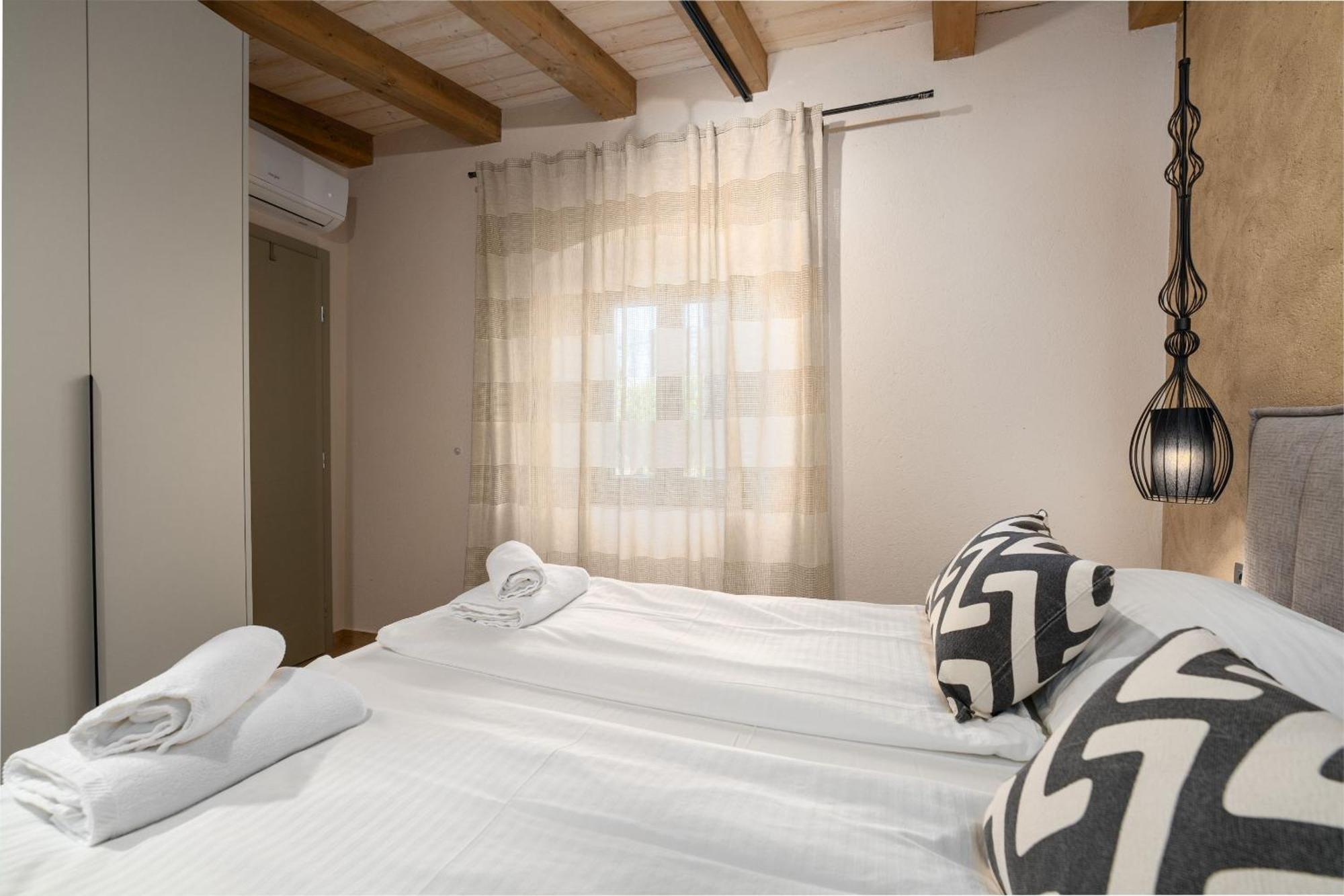 Della Croce Bed&Breakfast Svetvinčenat Esterno foto