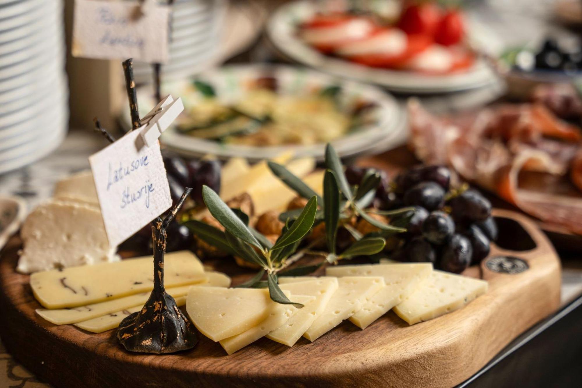Della Croce Bed&Breakfast Svetvinčenat Esterno foto