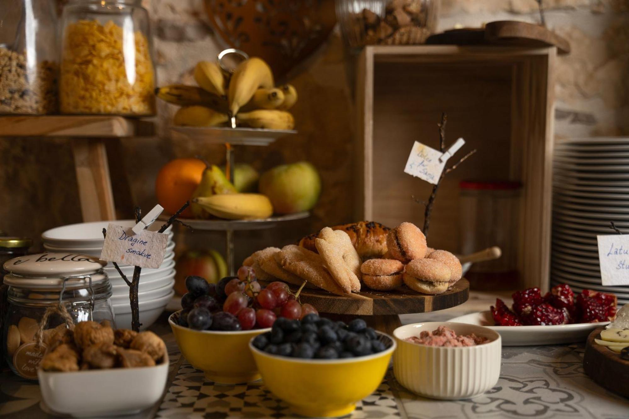 Della Croce Bed&Breakfast Svetvinčenat Esterno foto